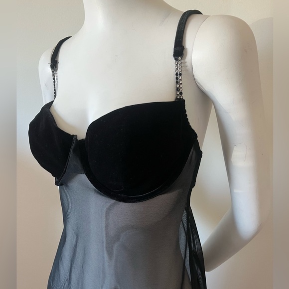 Frederick's of Hollywood Black Chemise with Structured Bust - Picture 5 of 11